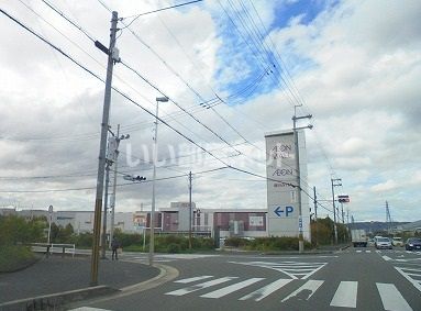 【奈良市東九条町のアパートのショッピングセンター】