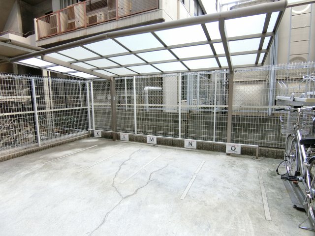 駐車場　詳細は、RISUMO江坂本店→06-6155-7137まで♪