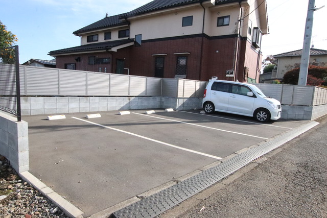 【アメニティーグリーンの駐車場】