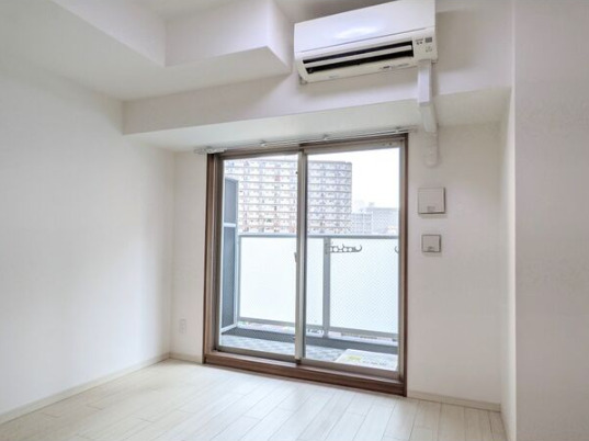 居室・リビング　居間です