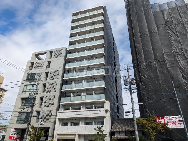 名古屋市北区平安のマンションの建物外観