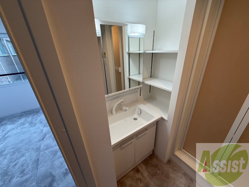 洗面設備　シャンプードレッサーで身支度もラクラクです！