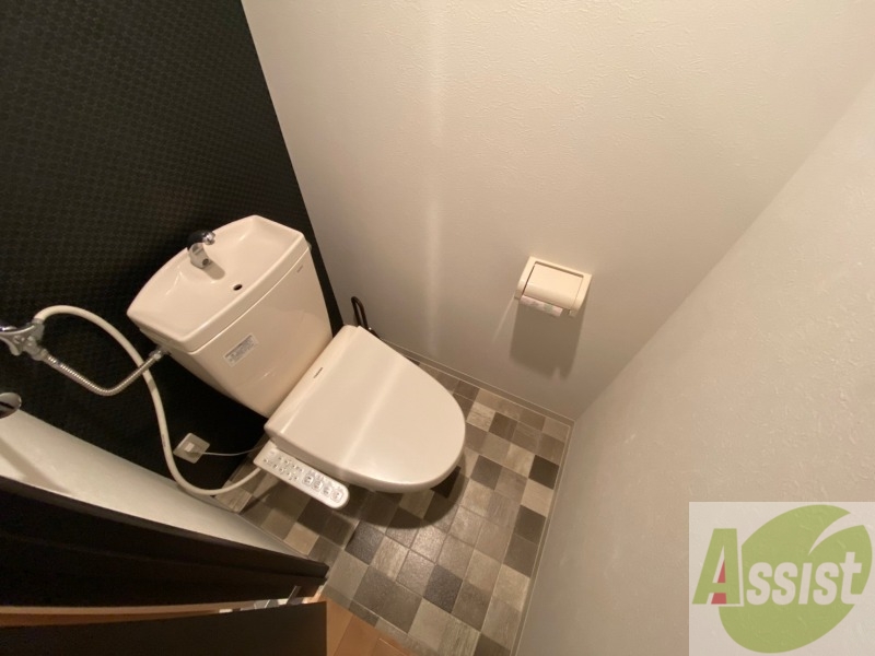 トイレ　こちらはトイレです。清潔感があり、安心して使用できます。