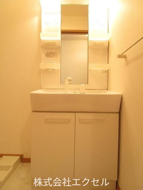 洗面設備　独立洗面台です。