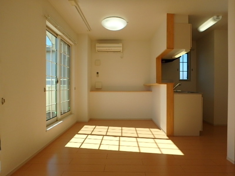 居室・リビング　図面と現状に相違がある場合には現状を優先