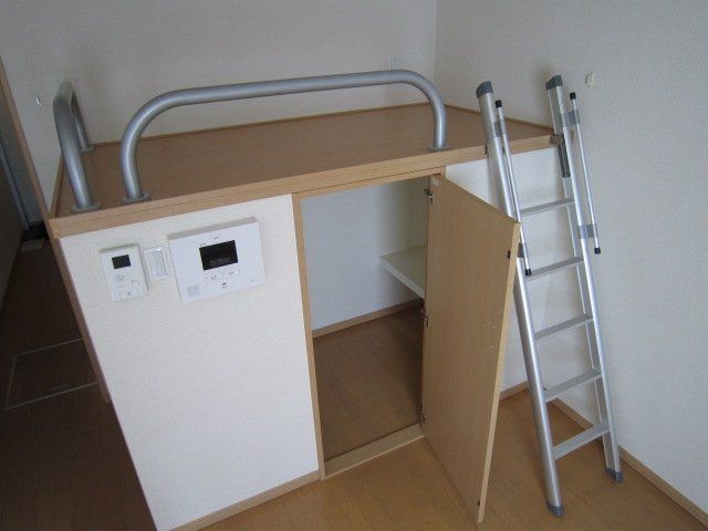 その他部屋・スペース　ベット付/ベット下部ウォーキングクローゼット