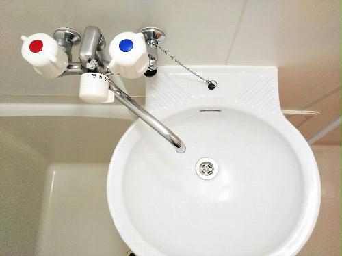 洗面設備　同タイプの写真です。仕様が異なる場合があります。