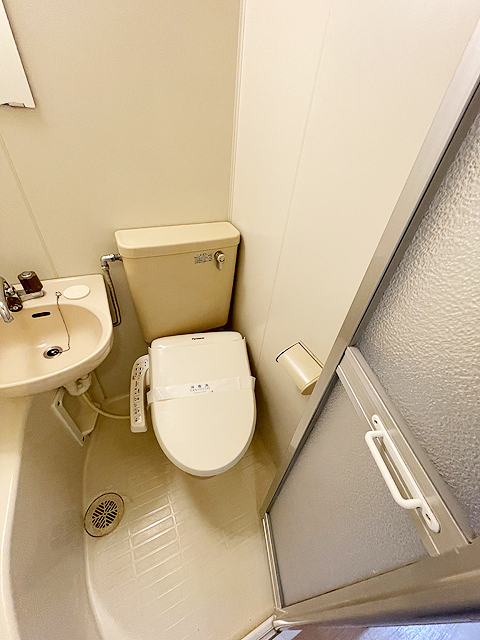 トイレ　☆温水洗浄便座付きのトイレです！
