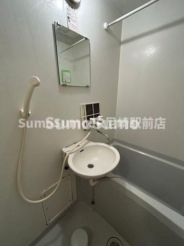 洗面設備　コンパクトで使いやすい洗面所