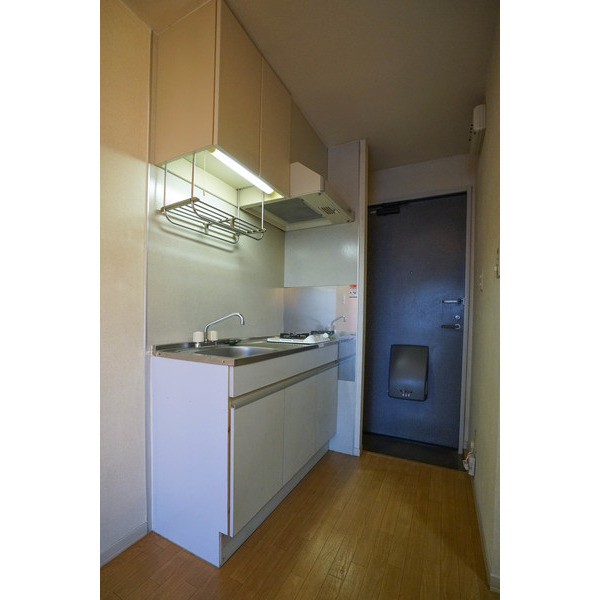 キッチン　同じ建物の別なお部屋