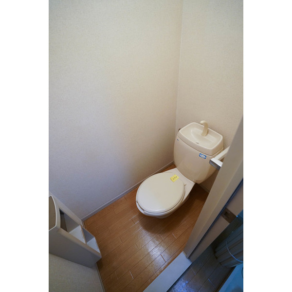 トイレ　同じ建物の別なお部屋