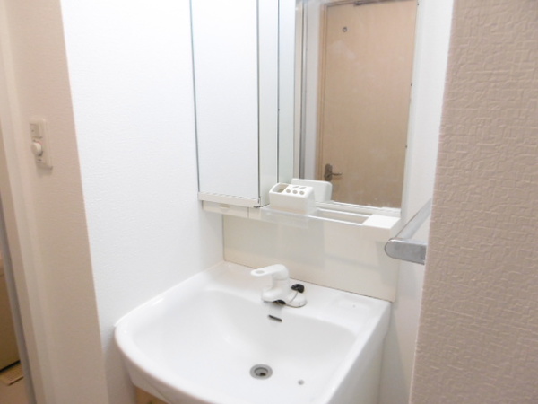 洗面設備　同一タイプ（※備品除く）