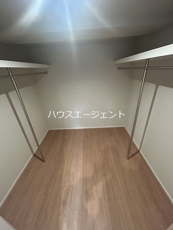 その他　ウォークインクローゼットございます。