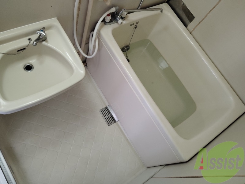 バス・シャワールーム　お風呂は追い焚きもあって長く入りたくなりますね。