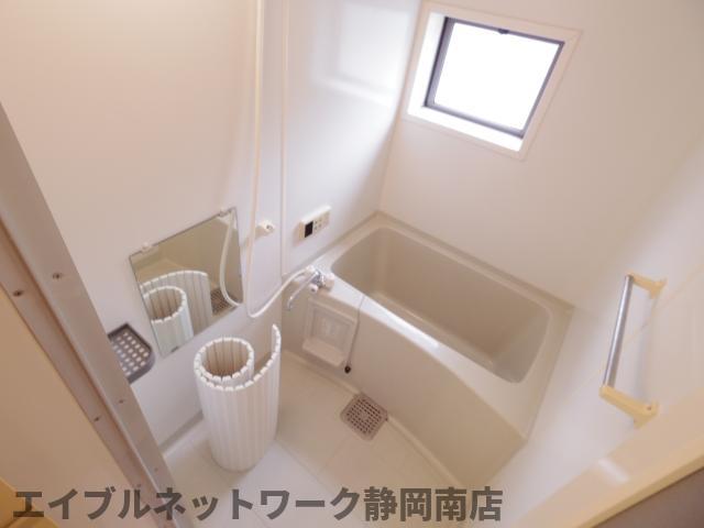 バス・シャワールーム　お風呂です