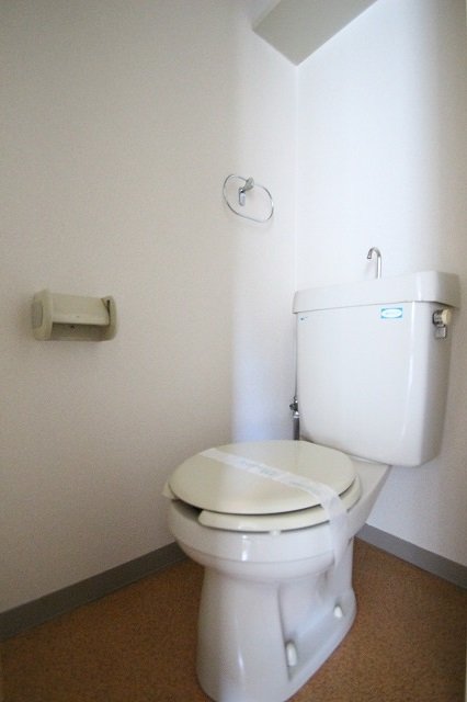 トイレ　同物件別号室