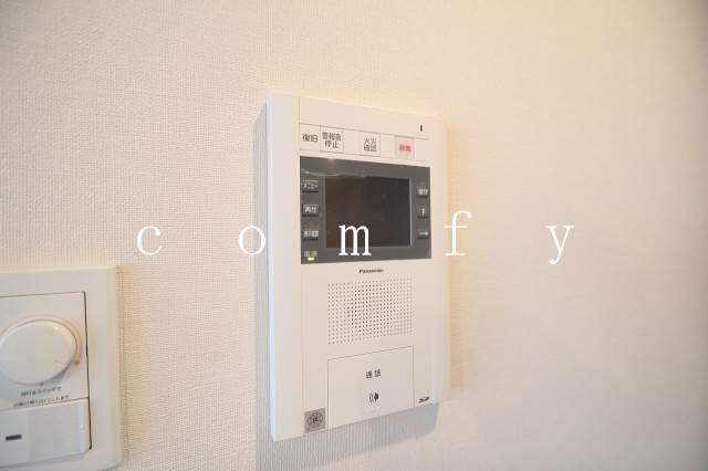 セキュリティ　安心のモニター付きインターホン