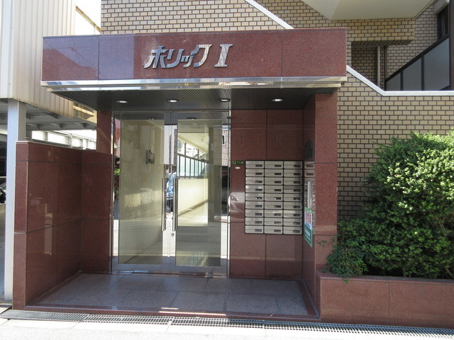 エントランス　エントラスも高級感がありますね