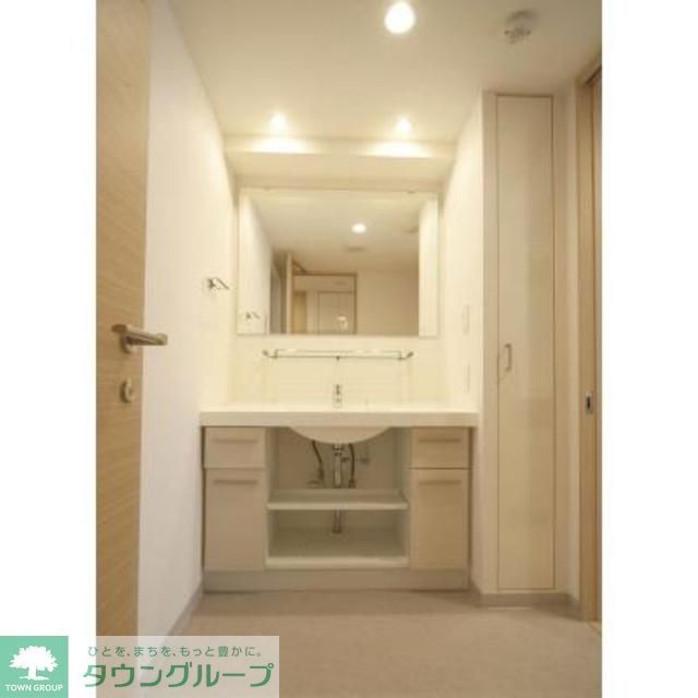洗面設備　※写真は同タイプ住戸です。