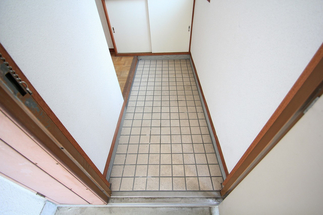 玄関　※参考写真です