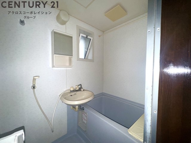 バス・シャワールーム　清潔感あって綺麗なお風呂！