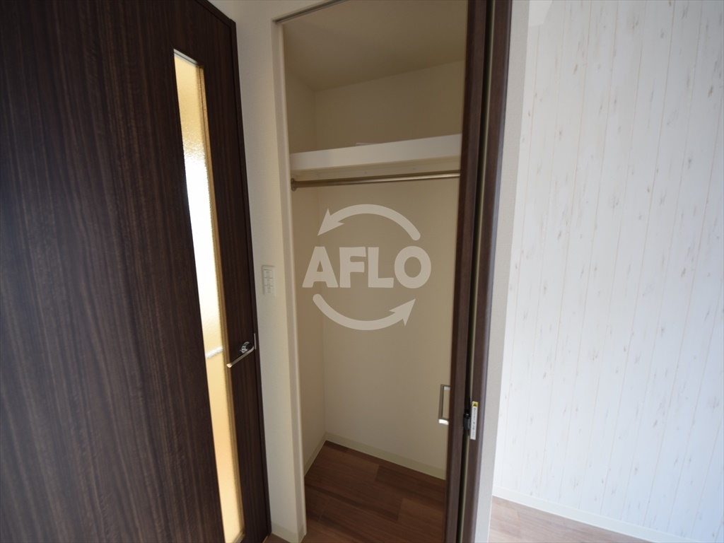 収納　プレサンス天満橋トラッド　クローゼット