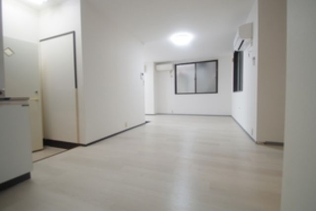 居室・リビング　★諸条件の相談、ご案内は中央林間店まで★