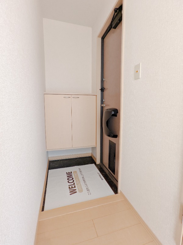 玄関　図面と現状に相違がある場合には現状を優先