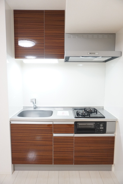 キッチン　★ＩＨコンロ２口とグリル付きキッチンです★