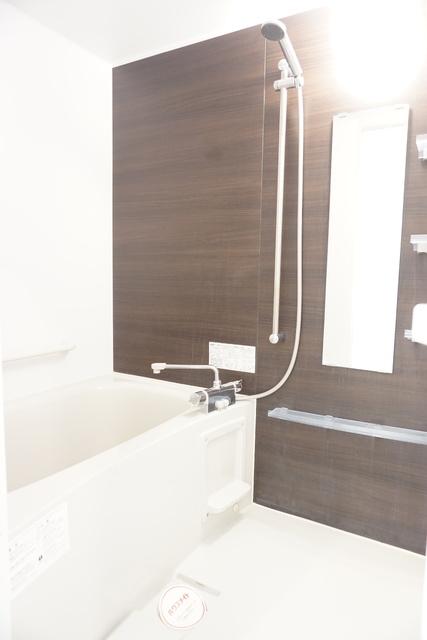 バス・シャワールーム　★追焚給湯付きです★