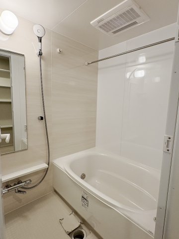 バス・シャワールーム　別部屋参考写真