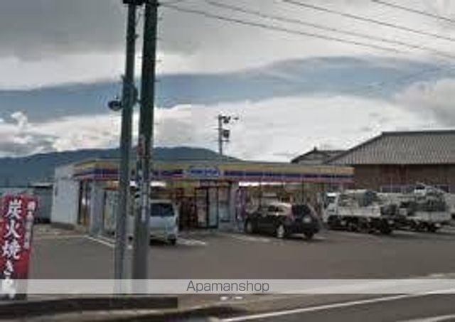 コンビニ　ミニストップ（コンビニ）まで800m