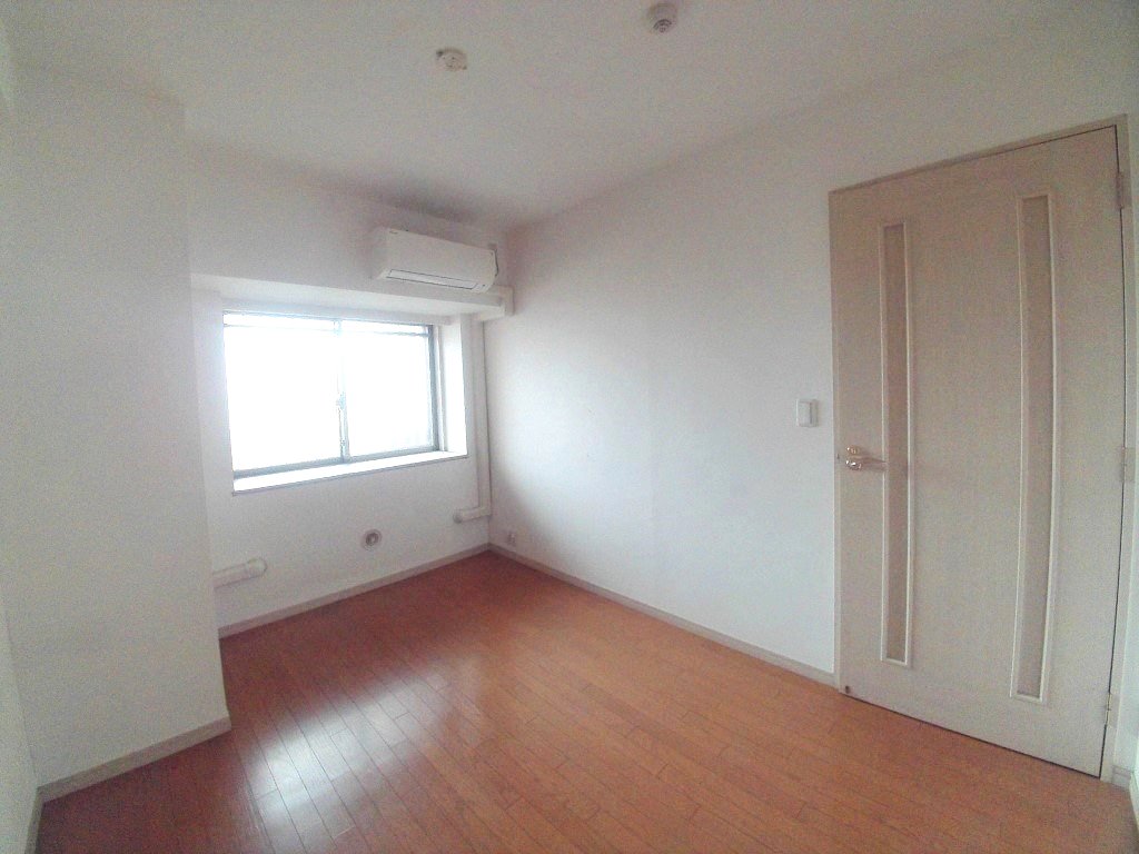 その他部屋・スペース　6帖洋室※同物件別住戸の写真を参考に掲載しております。