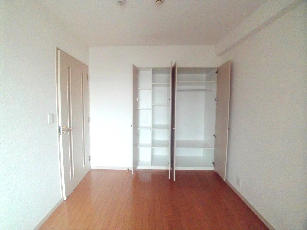 収納　※同物件別住戸の写真を参考に掲載しております。