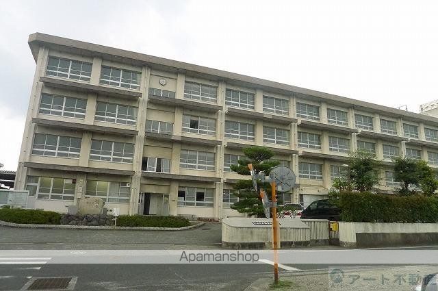 中学校　南第二中学校（中学校）まで1612m