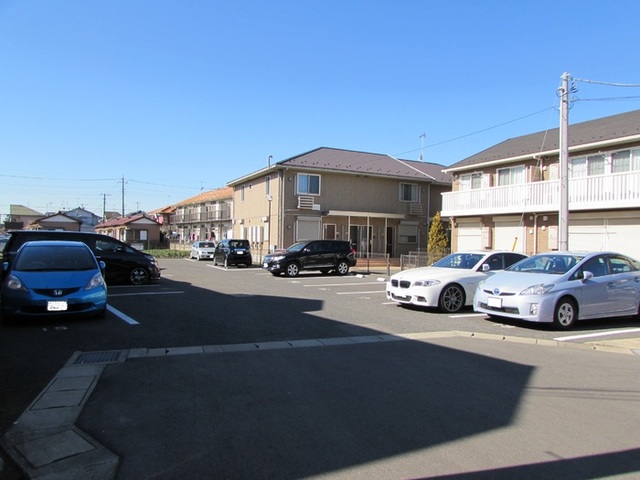 駐車場　駐車場
