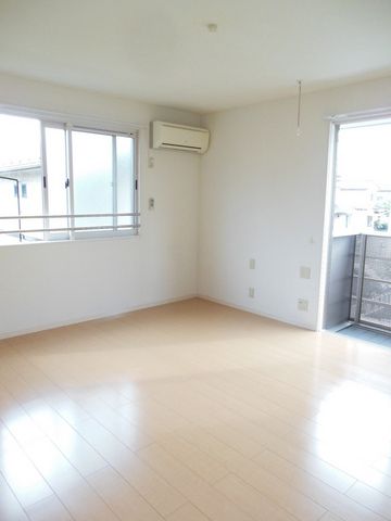 その他部屋・スペース　★２面採光で明るいお部屋です★