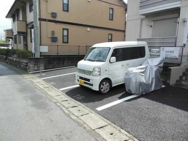 駐車場　★余裕のある駐車スペース★