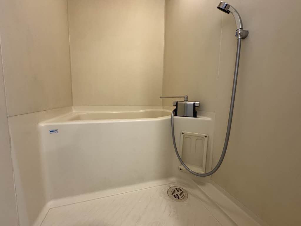 バス・シャワールーム　バスルーム