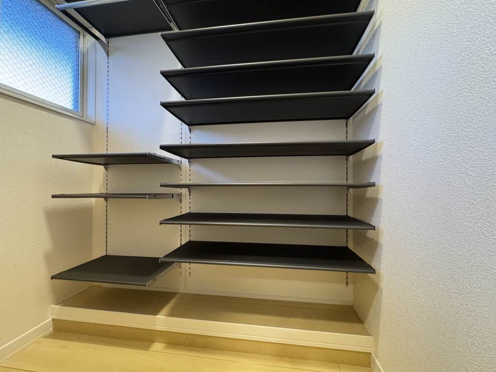 収納　シューズボックス