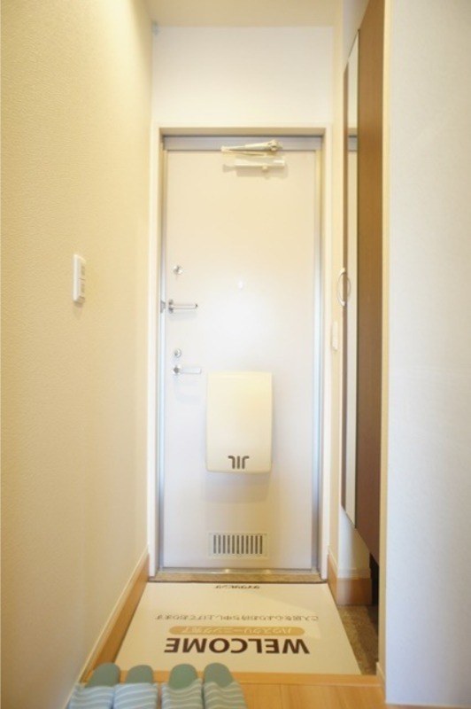 玄関　図面と現状に相違がある場合には現状を優先