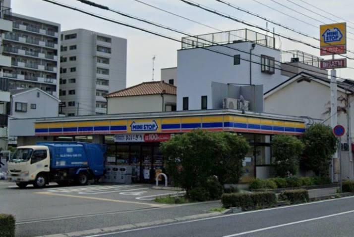 コンビニ　ミニストップ（コンビニ）まで544m