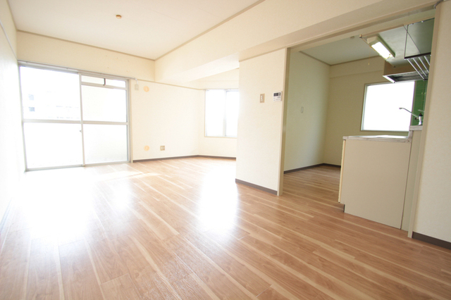 居室・リビング　別室の参考写真です。※現況優先