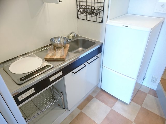 キッチン　コンパクトなキッチンで掃除もラクラク