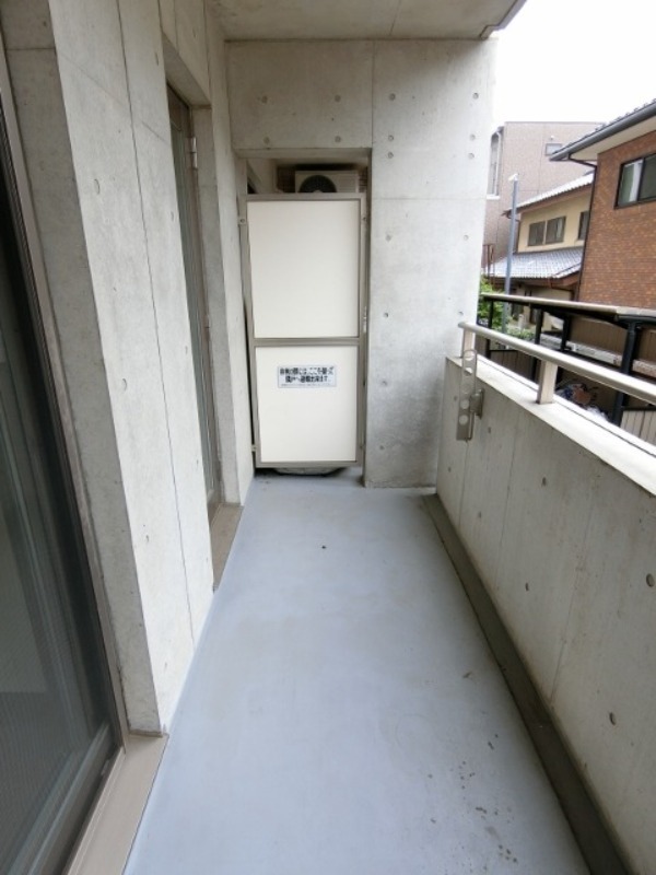 バルコニー　図面と現状に相違がある場合には現状を優先