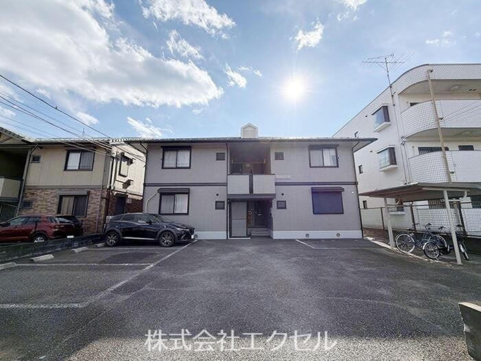 建物外観　万願寺駅徒歩10分圏内です。