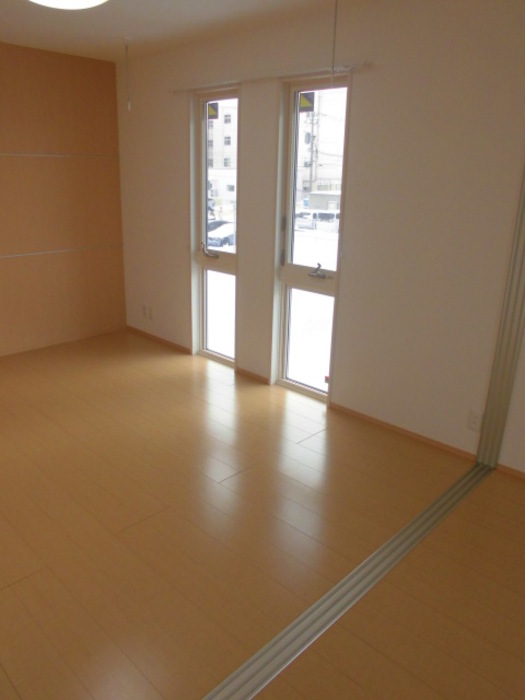 その他部屋・スペース　洋室６帖