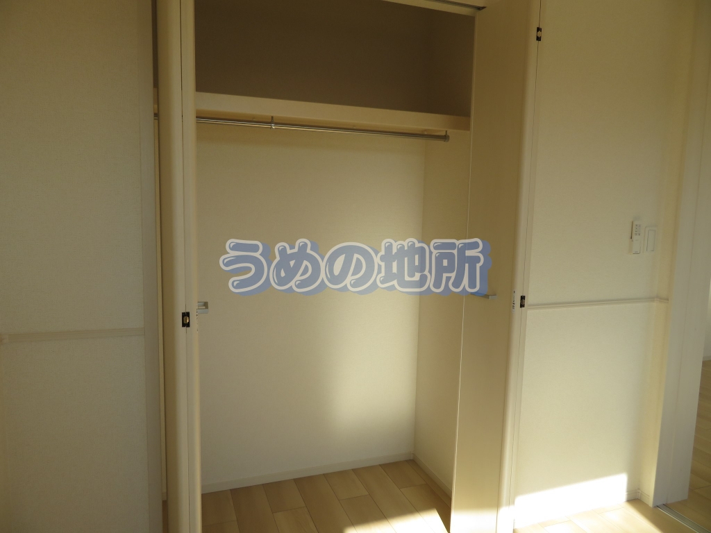 収納　洋室収納