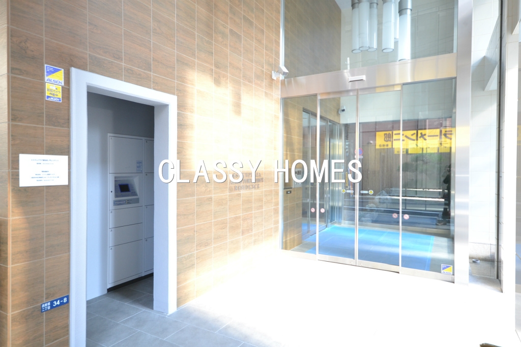 エントランス　2012年竣工　分譲マンション：エントランス