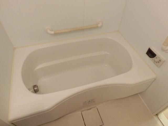 バス・シャワールーム　追い焚き機能付き